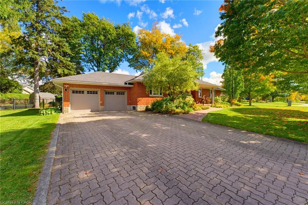 33 Jackson Crescent