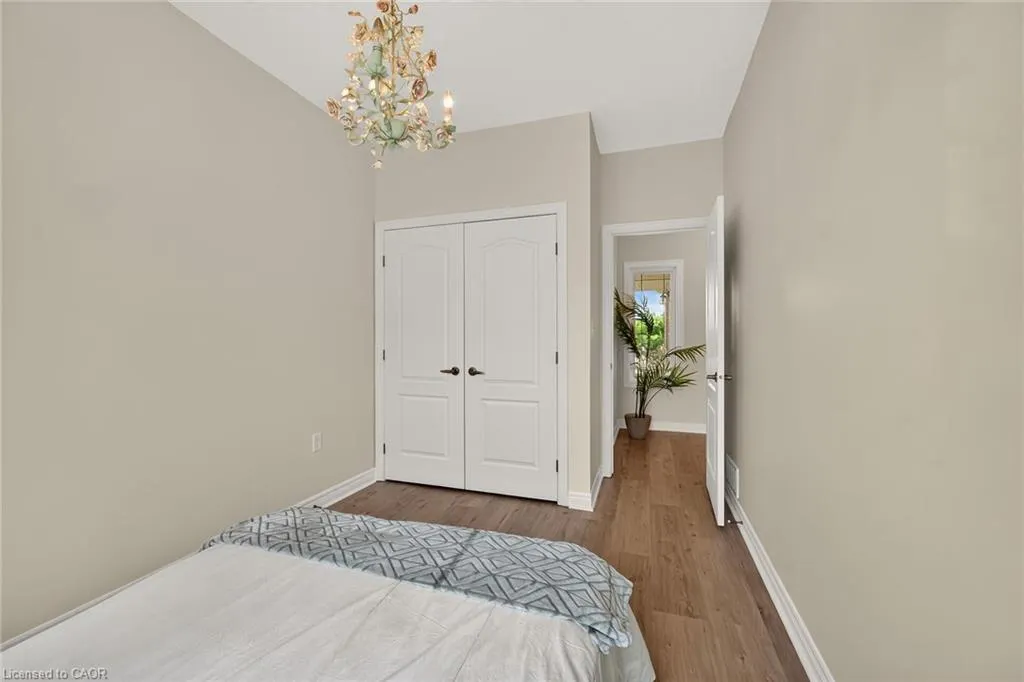 14 Ecker Lane