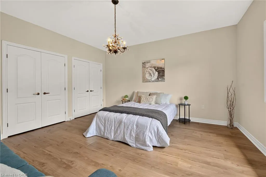 14 Ecker Lane