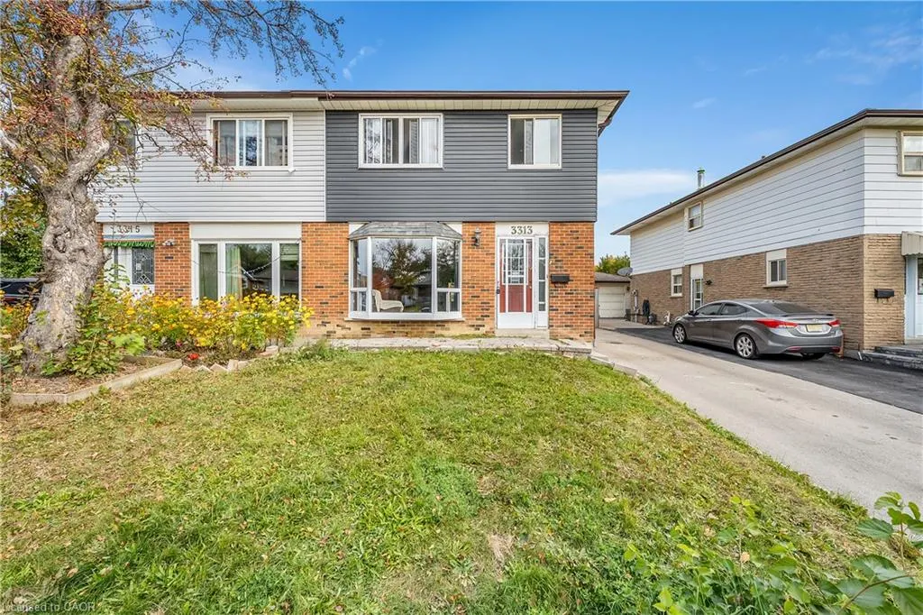 3313 Acala Crescent