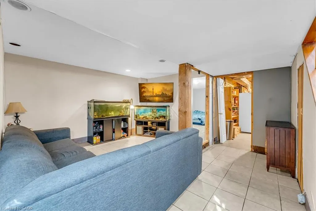 3313 Acala Crescent