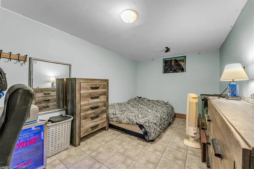 3313 Acala Crescent