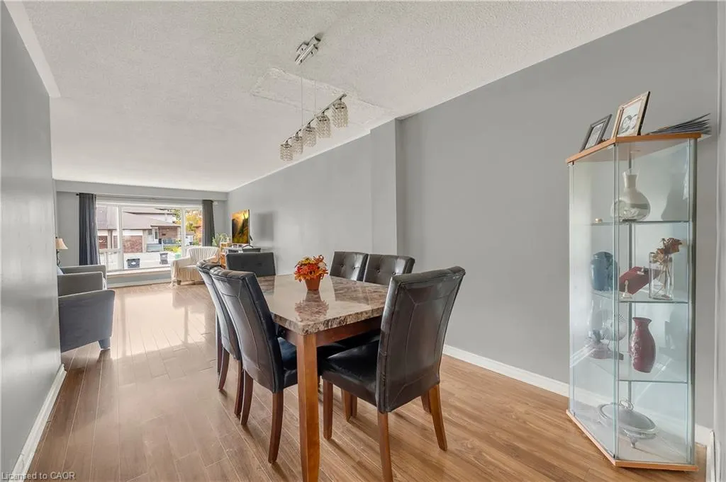 3313 Acala Crescent