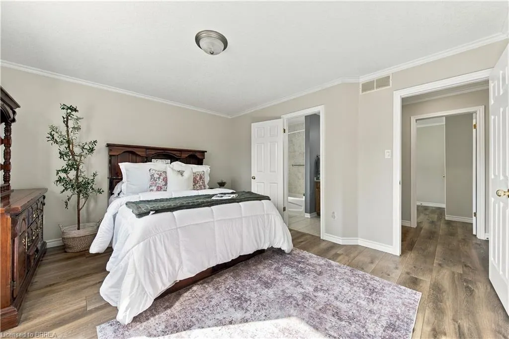 4 Macpherson Drive