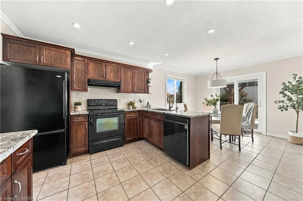 4 Macpherson Drive