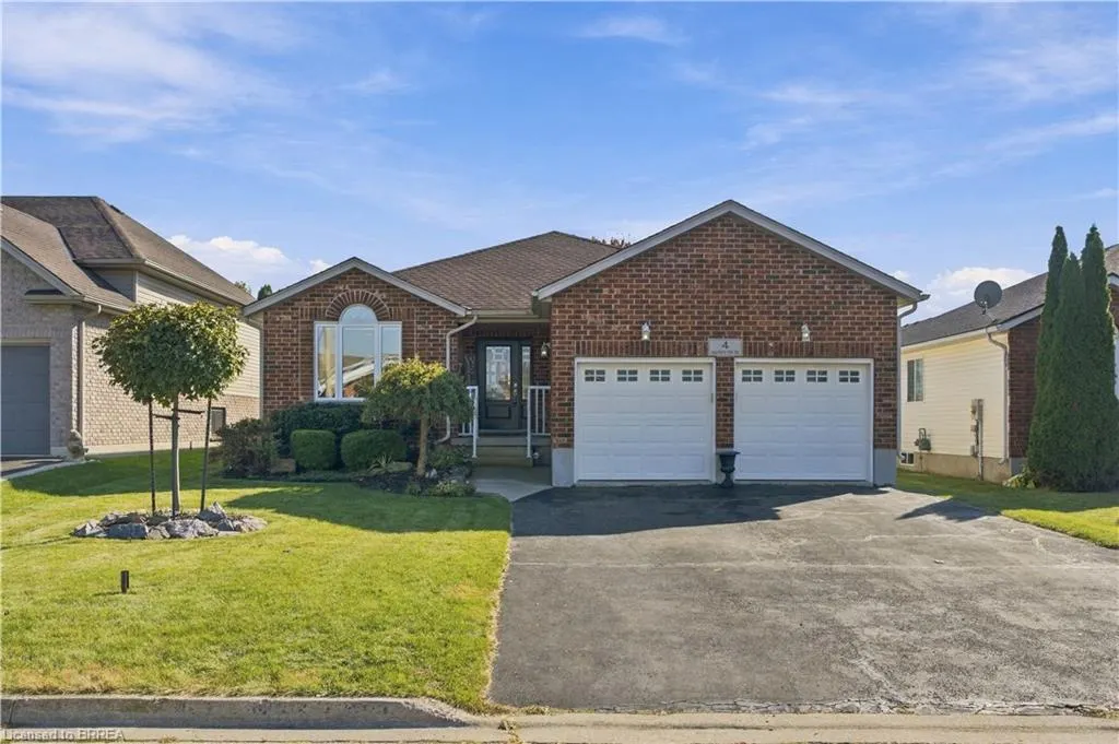 4 Macpherson Drive