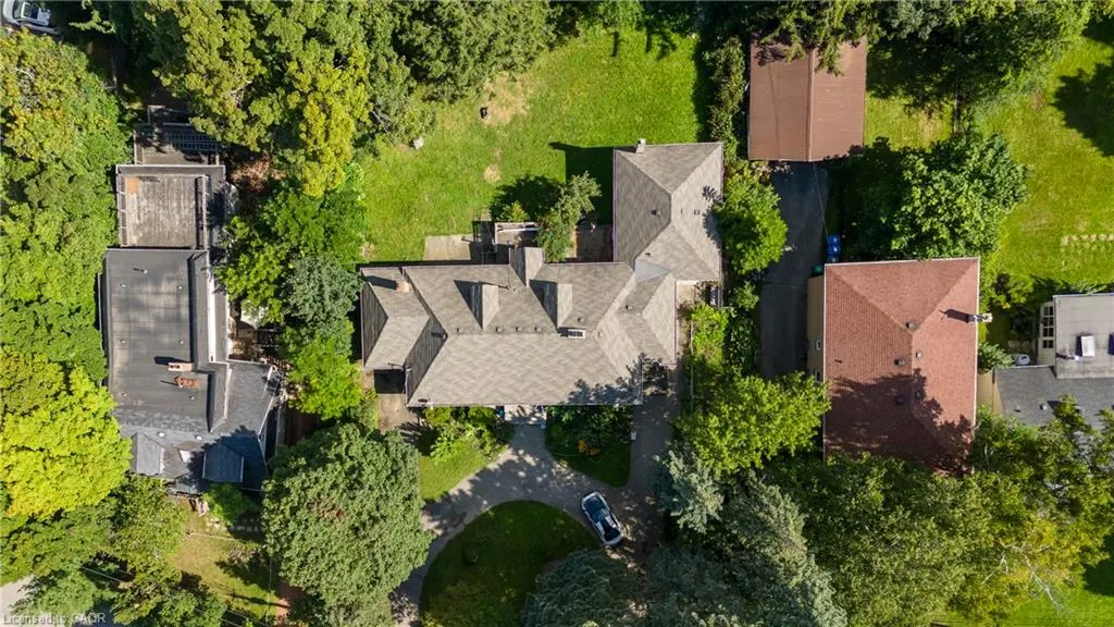 11 Ben Machree Drive