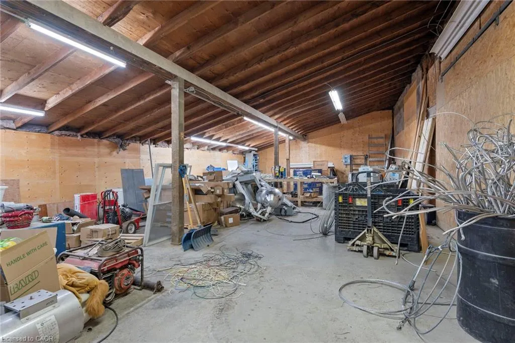 216 Burford-Delhi Townline Road