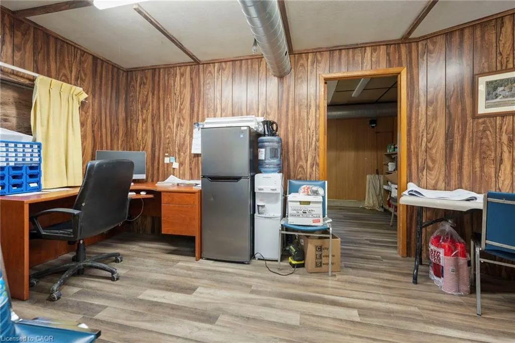 216 Burford-Delhi Townline Road
