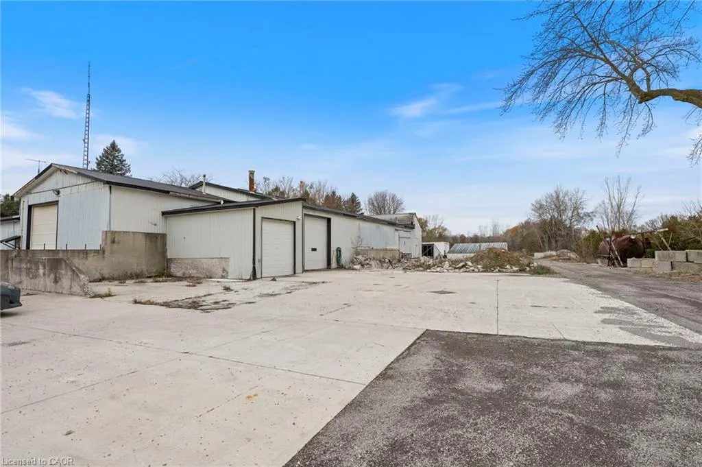 216 Burford-Delhi Townline Road