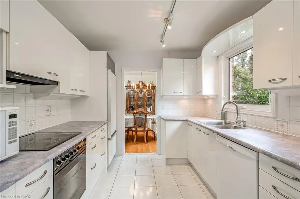 283 Belvenia Road