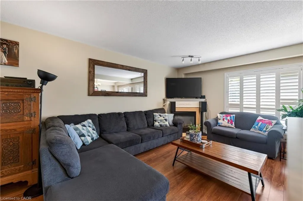 11 Elderberry Avenue