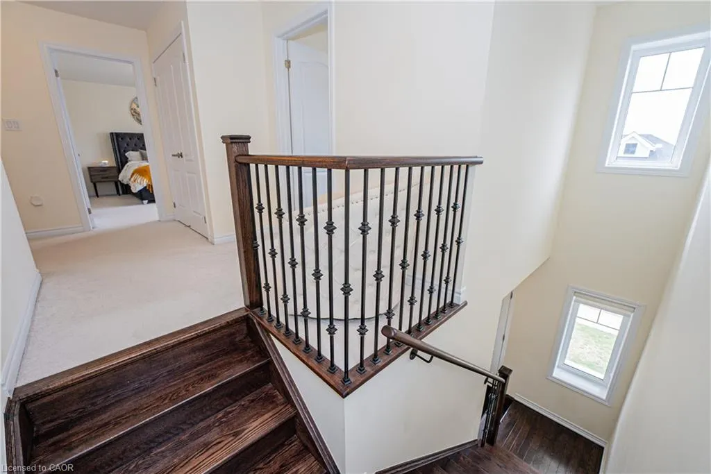 22 Oaktree Drive