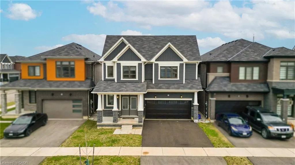 22 Oaktree Drive