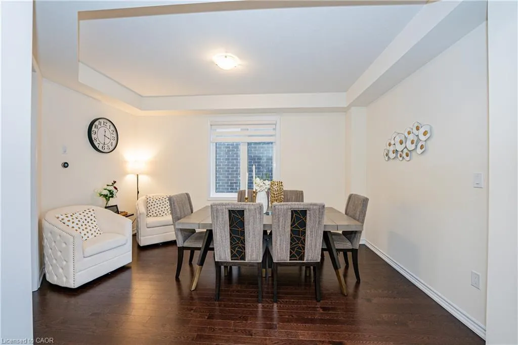 22 Oaktree Drive