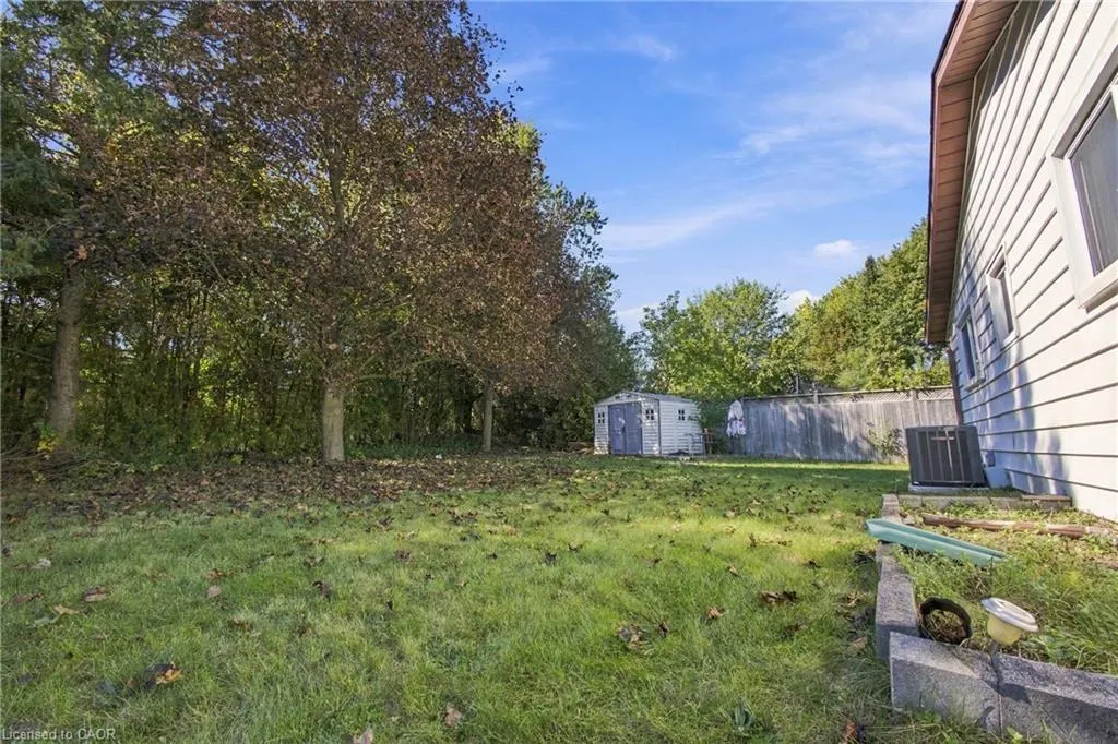 135 Cedarhill Crescent