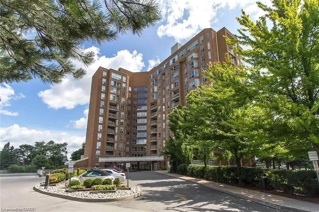 1414 King Street E #101