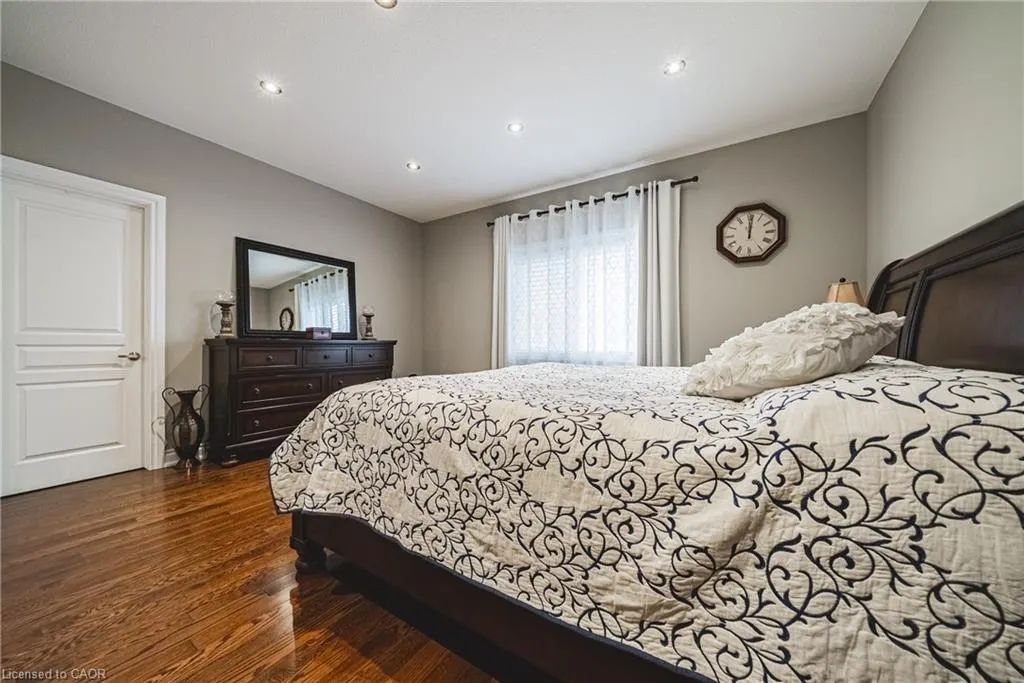 137 Pinehill Drive