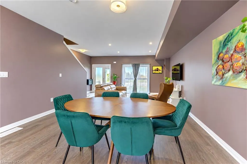 15 Benninger Drive