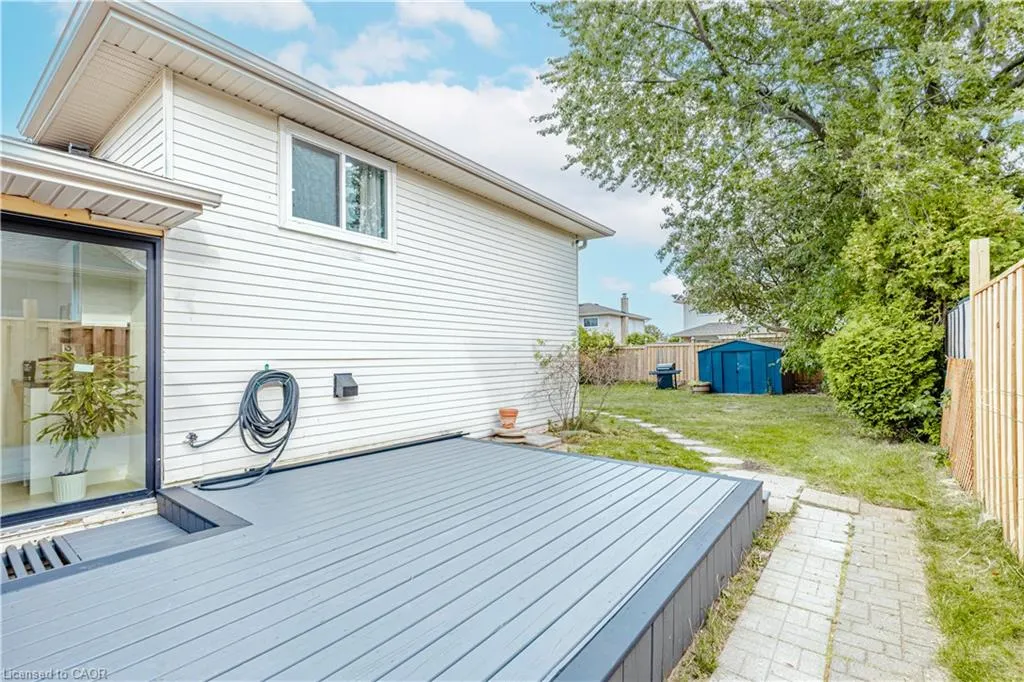 2358 Arnold Crescent