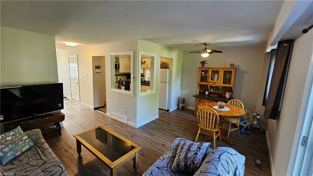 4 Parkside Drive