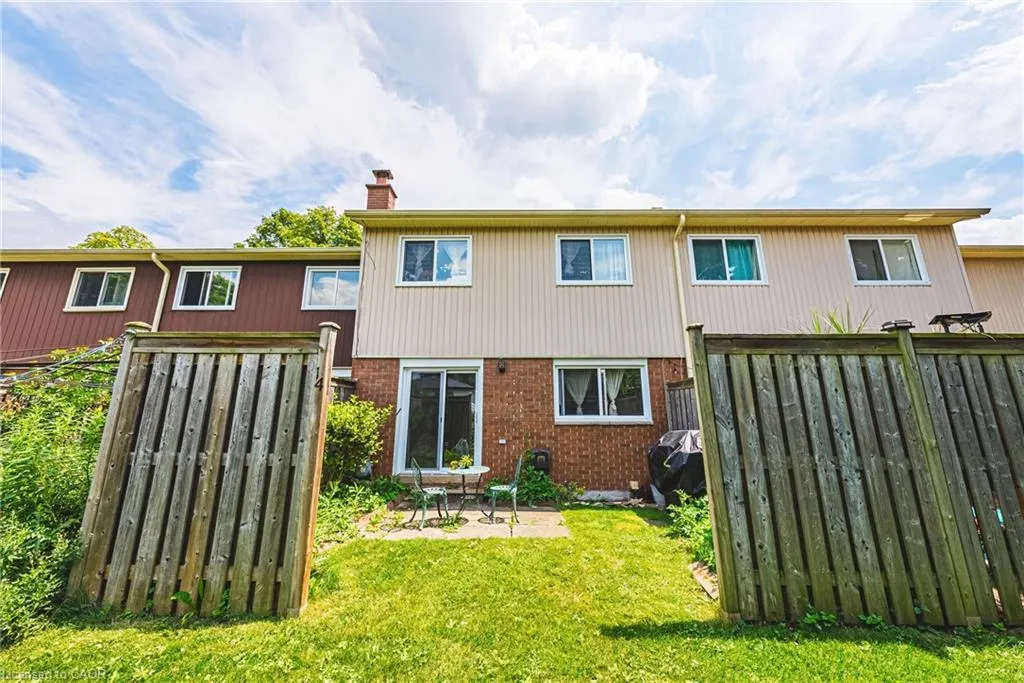 564 Sheraton Road #14