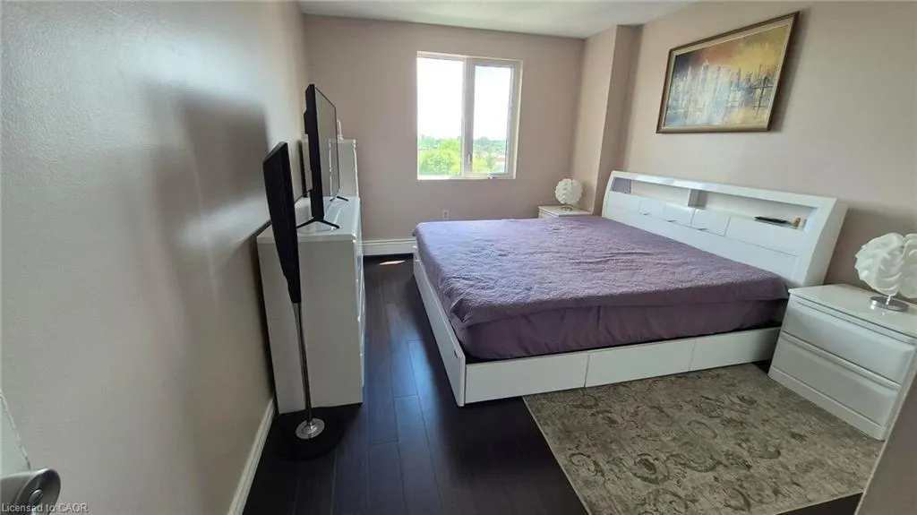 279 Chandler Drive #706