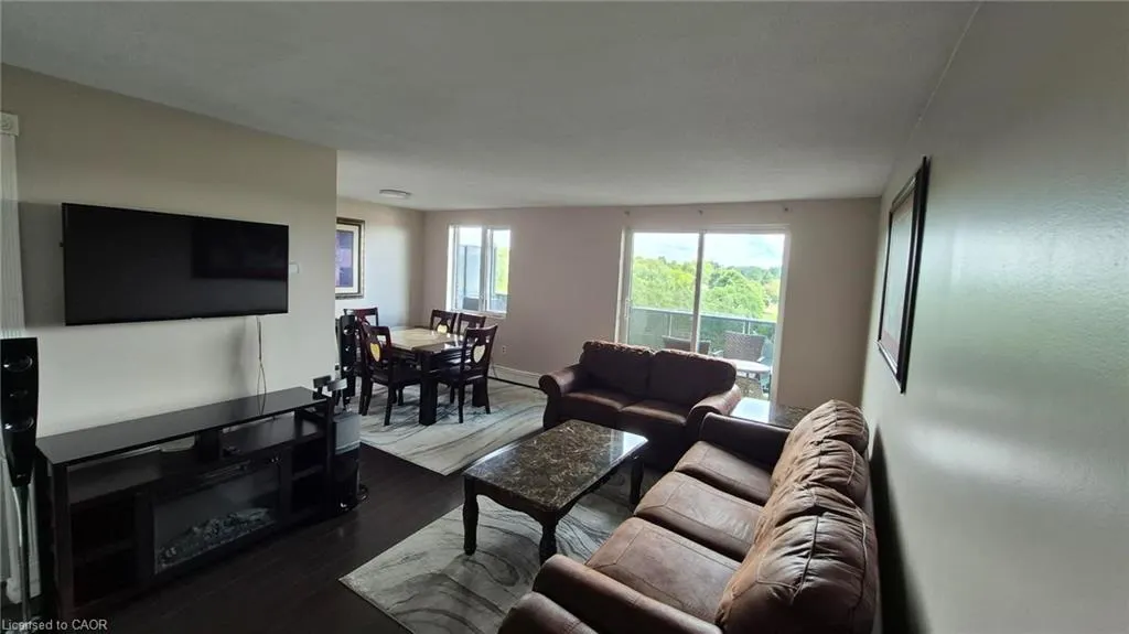 279 Chandler Drive #706
