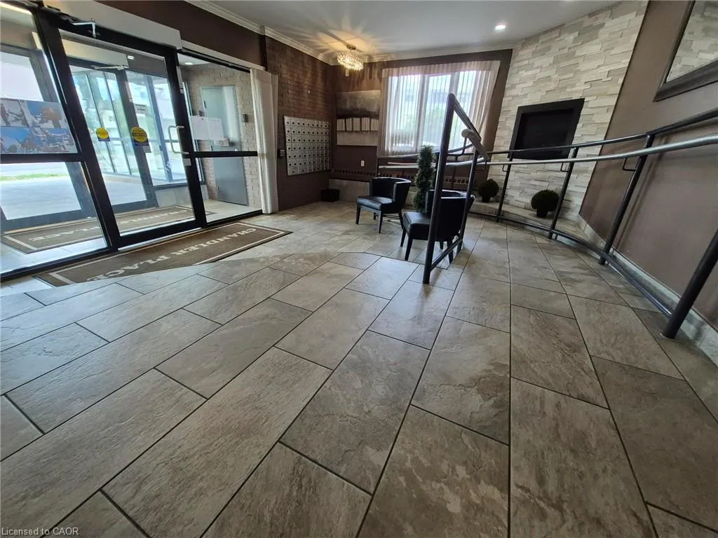 279 Chandler Drive #706