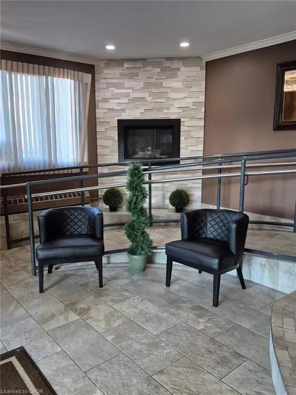 279 Chandler Drive #706