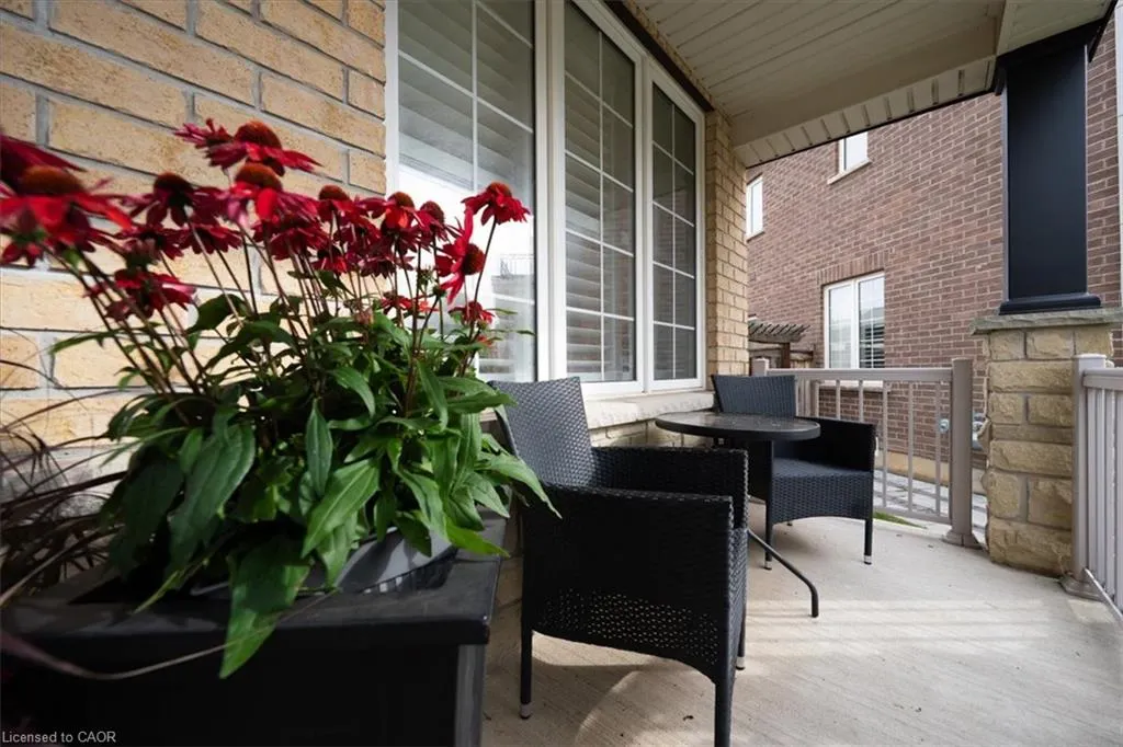 1469 Haws Crescent