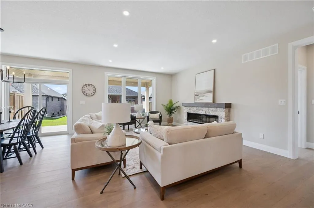 79 South Parkwood Boulevard