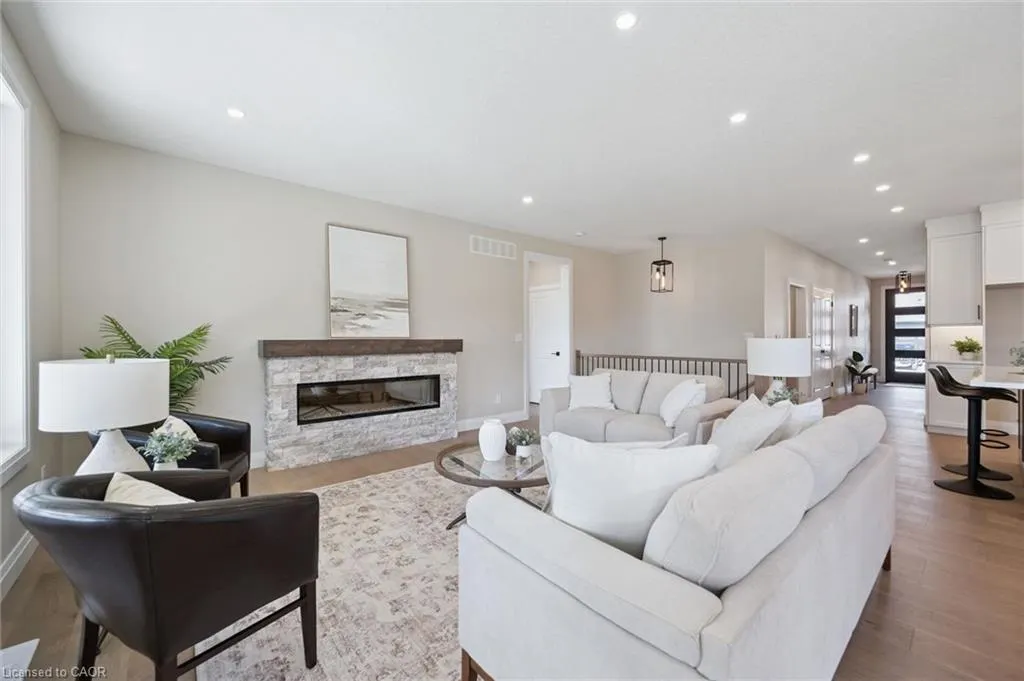 79 South Parkwood Boulevard