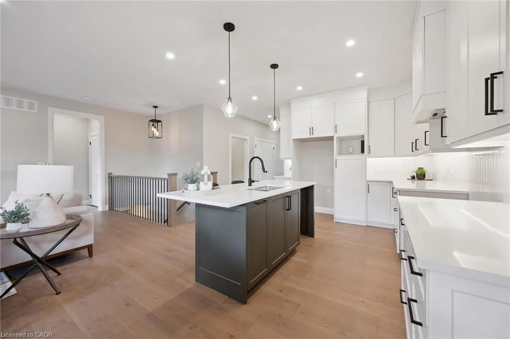 79 South Parkwood Boulevard