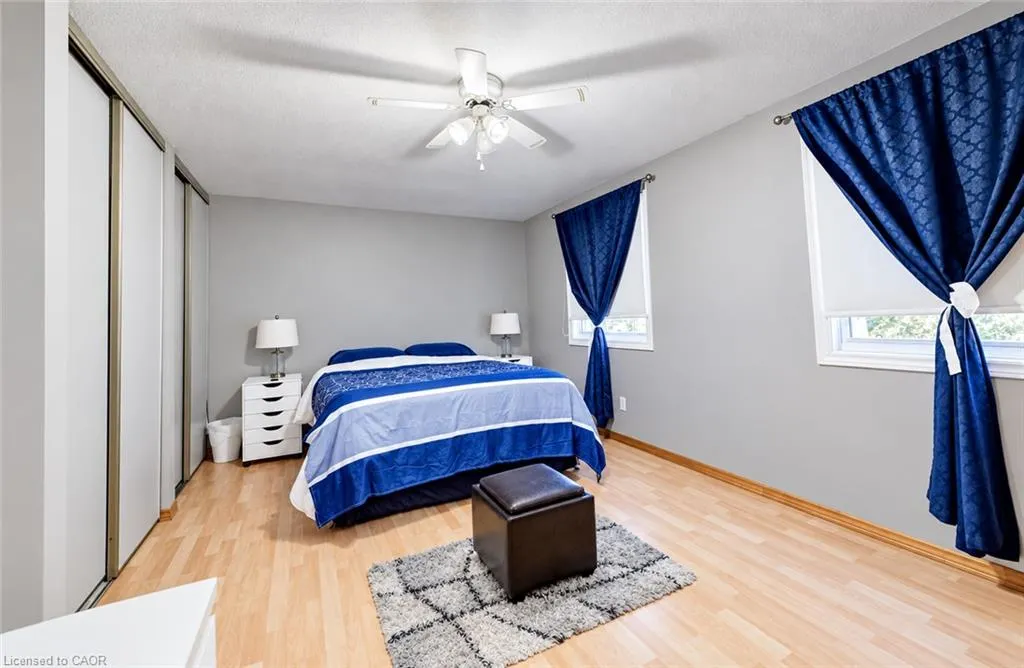 136 Sekura Crescent