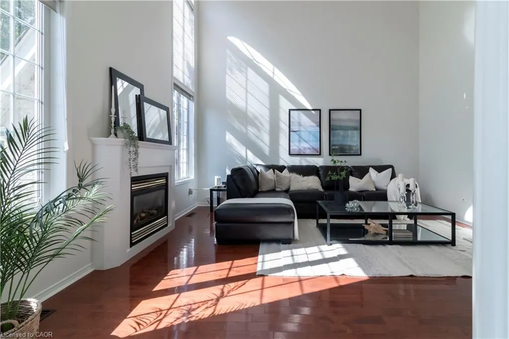 5482 Churchill Meadows Boulevard
