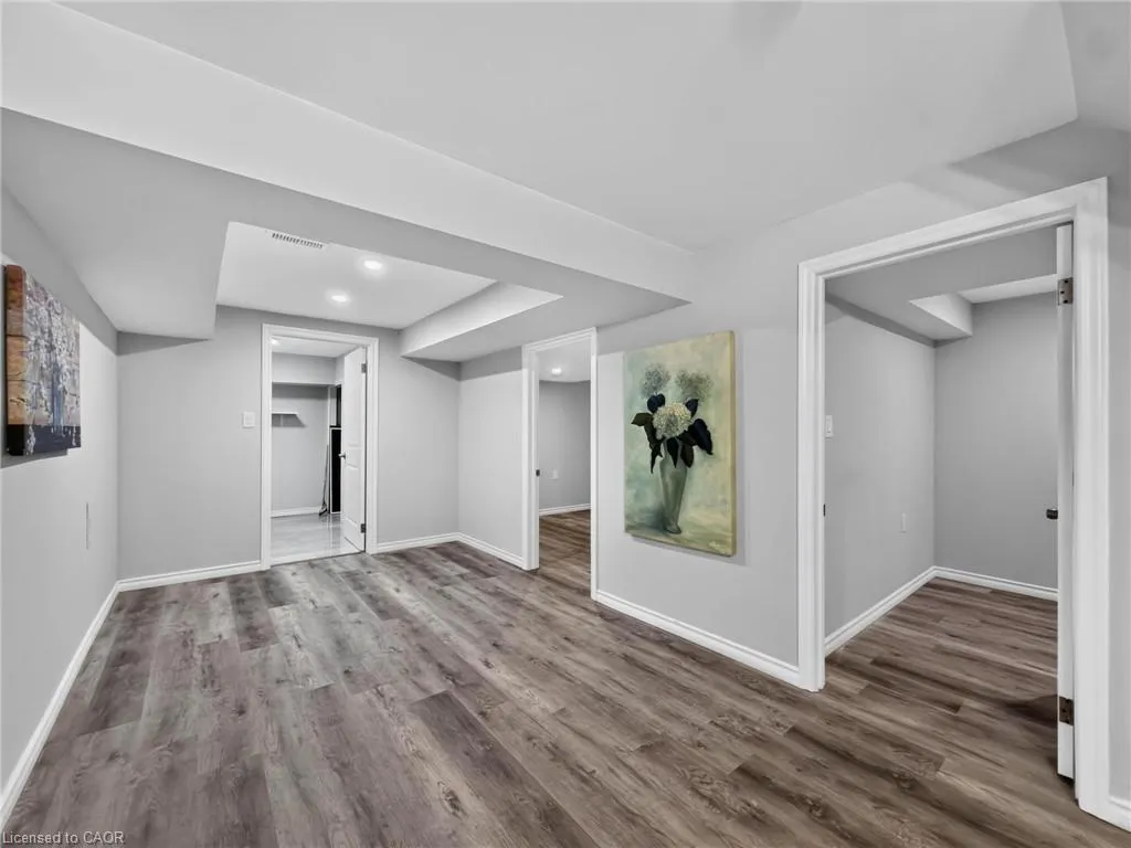 12 Sundrop Court