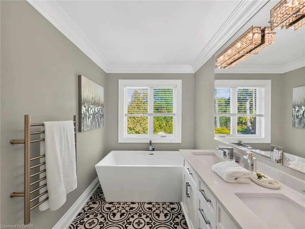 389 Belvenia Road