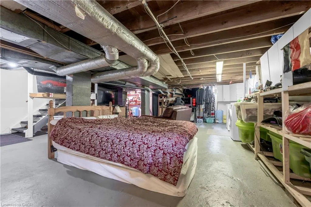 569 Crane Court