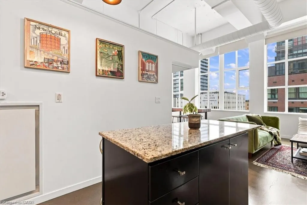 410 King Street W #408