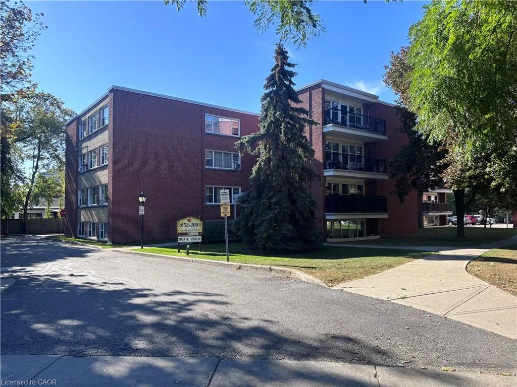 2054 Courtland Drive #404