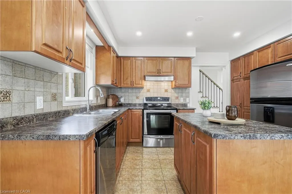 115 Bocelli Crescent