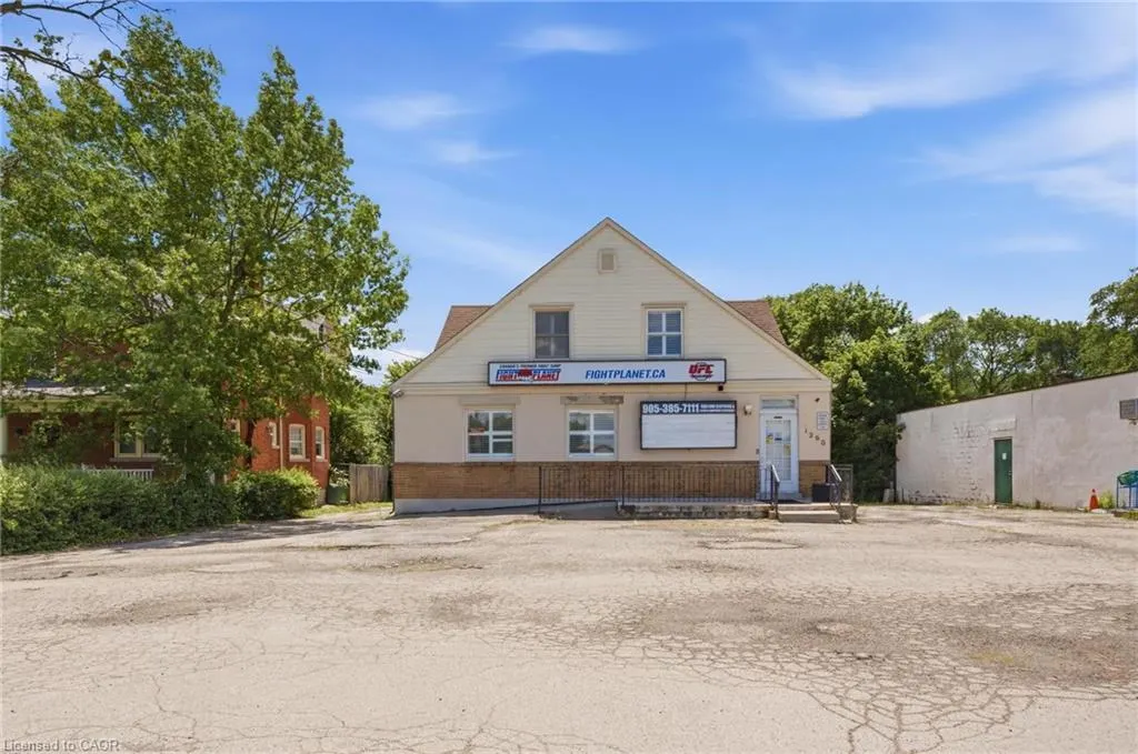 1260 Highway 8