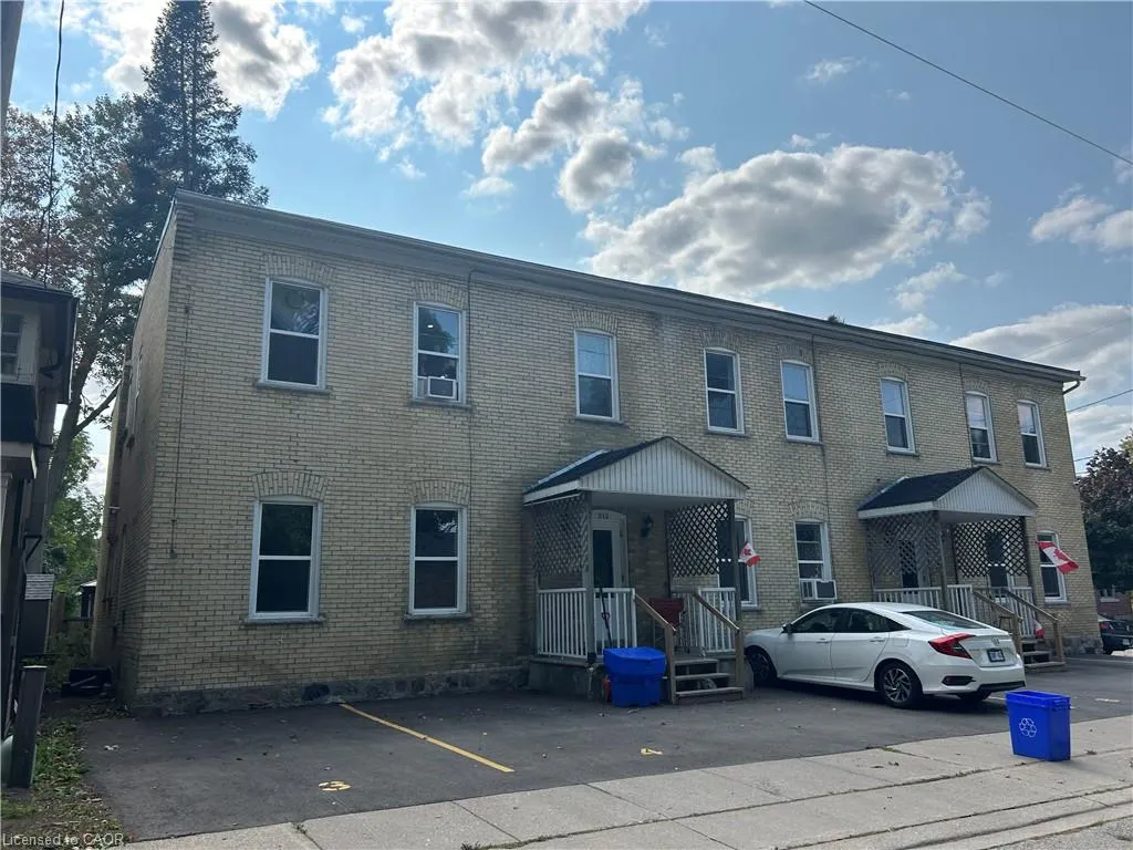 206-212 Queenston Road #8