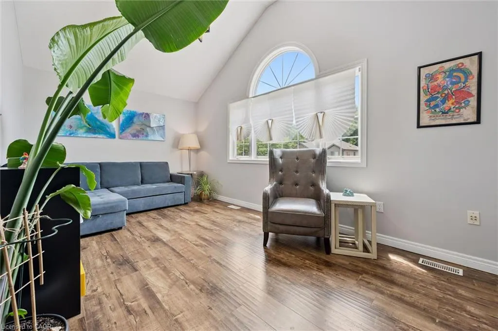360 Red Osier Road