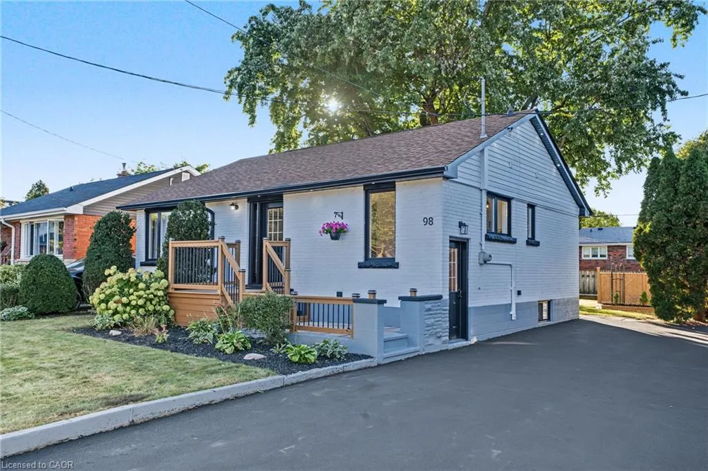 98 Wise Crescent