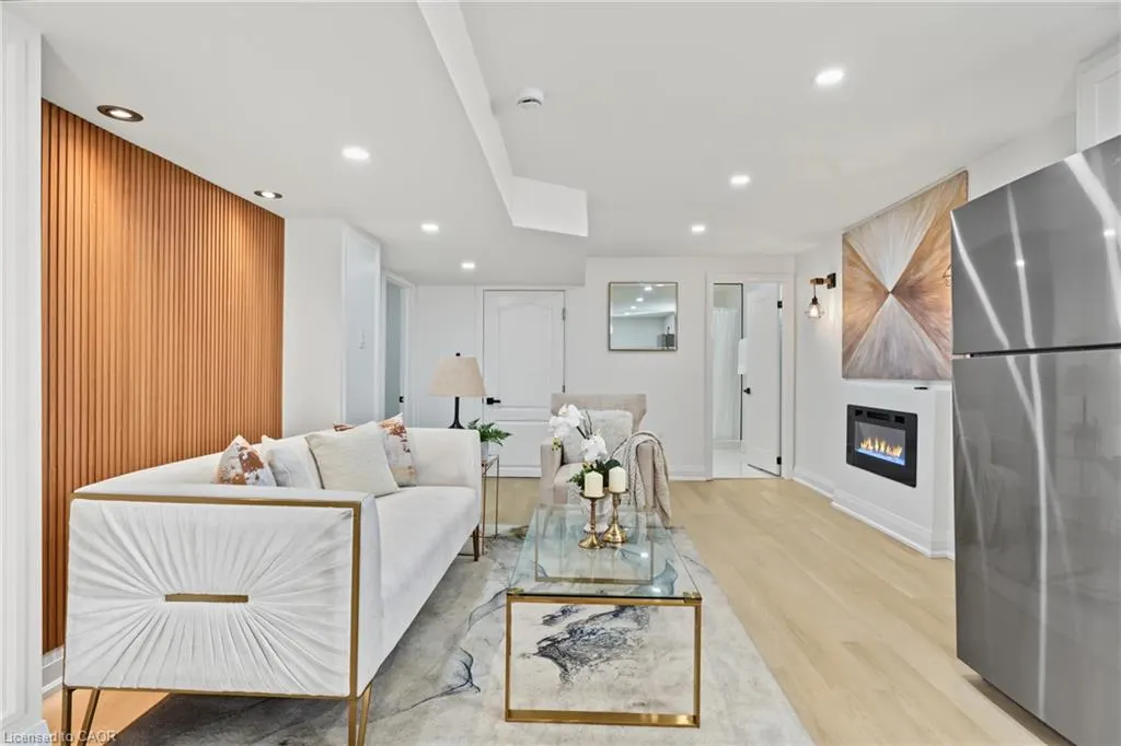98 Wise Crescent