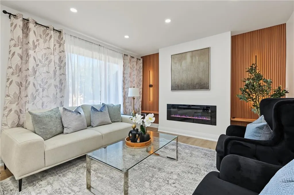 98 Wise Crescent