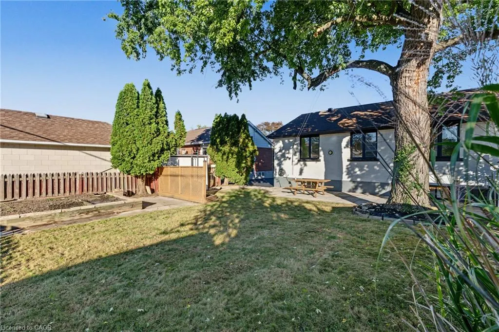 98 Wise Crescent