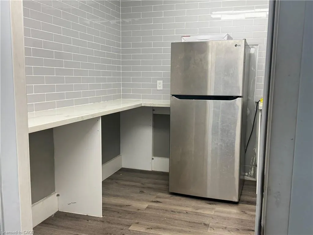 945 Upper James Street #2 Floor